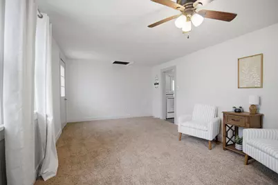 1000 13th Avenue NE, Austin, MN 55912 - Photo 6