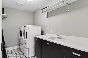 222 Ferndale Rd S, Wayzata, MN 55391 - Photo 24