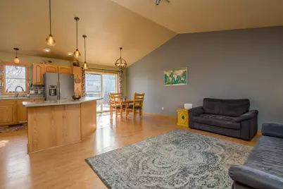 220 Cole Court, Mankato, MN 56001 - Photo 4