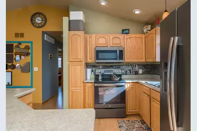 220 Cole Court, Mankato, MN 56001 - Photo 10