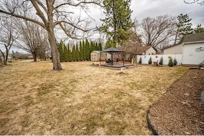 158 W Summit Avenue, Ellsworth, WI 54011 - Photo 16