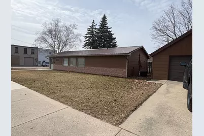 201 12th Street N, Benson, MN 56215 - Photo 1