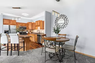 20116 Holister Ln, Lakeville, MN 55044 - Photo 4