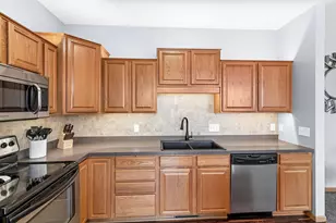 20116 Holister Ln, Lakeville, MN 55044 - Photo 14