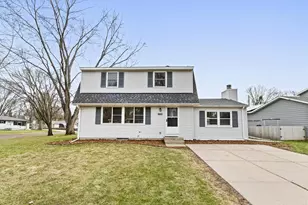 1948 Lakeaires Blvd, White Bear Lake, MN 55110 - Photo 1
