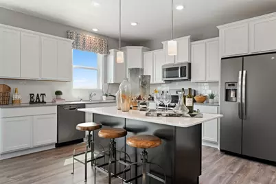 10888 Hemingway Avenue S, Cottage Grove, MN 55016 - Photo 2