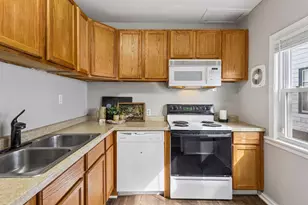 3208 Pleasant Ave, Minneapolis, MN 55408 - Photo 10