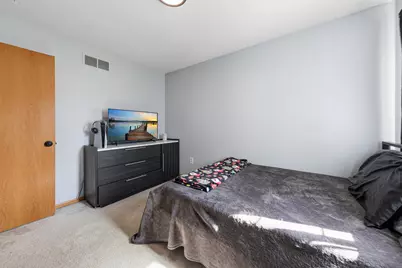 15215 Greenhaven Way, Burnsville, MN 55306 - Photo 24