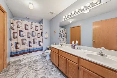 15215 Greenhaven Way, Burnsville, MN 55306 - Photo 22