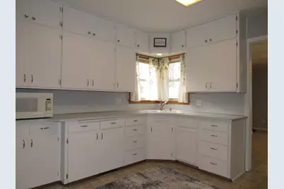 302 W 5th Avenue, Lakefield, MN 56150 - Photo 4