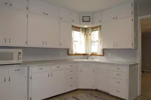 302 W 5th Ave, Lakefield, MN 56150 - Photo 4