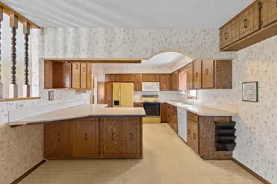 7708 82nd Avenue N, Brooklyn Park, MN 55445 - Photo 14