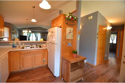 835 Village Avenue, Sartell, MN 56377 - Photo 6