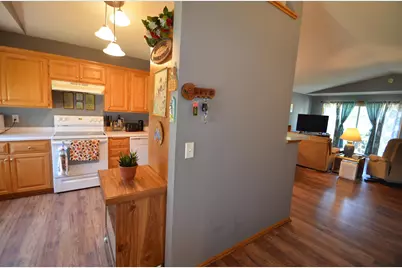 835 Village Avenue, Sartell, MN 56377 - Photo 8