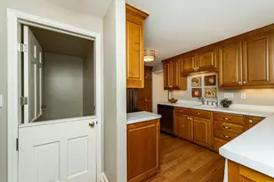 621 10th St SW, Rochester, MN 55902 - Photo 16