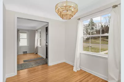 2735 McNair Drive N, Robbinsdale, MN 55422 - Photo 8