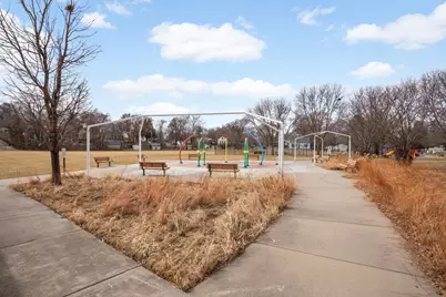 2735 McNair Drive N, Robbinsdale, MN 55422 - Photo 34