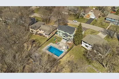 51 Choctaw Circle, Chanhassen, MN 55317 - Photo 4