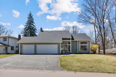 51 Choctaw Circle, Chanhassen, MN 55317 - Photo 2