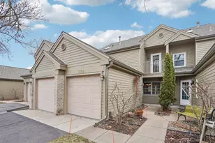 1646 Rose Hill Cir, Saint Paul, MN 55108 - Photo 1