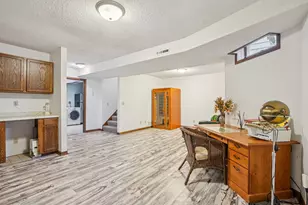 1646 Rose Hill Cir, Saint Paul, MN 55108 - Photo 22