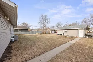 1129 35th Ave N, Saint Cloud, MN 56303 - Photo 16