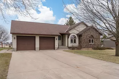 554 Karmil Place, Gaylord, MN 55334 - Photo 2