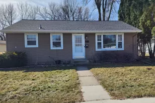 704 Irene Ave, Willmar, MN 56201 - Photo 1