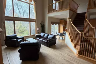 8304 9th St N, Oakdale, MN 55128 - Photo 2