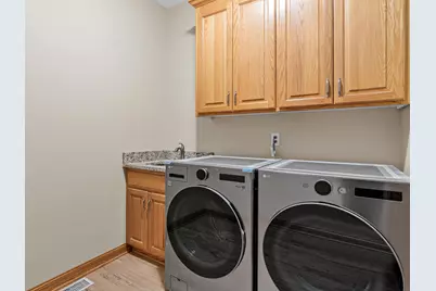 8304 9th Street N, Oakdale, MN 55128 - Photo 22