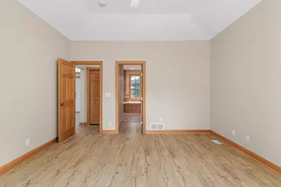 8304 9th Street N, Oakdale, MN 55128 - Photo 8