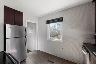 2901 Zenith Ave N, Robbinsdale, MN 55422 - Photo 8