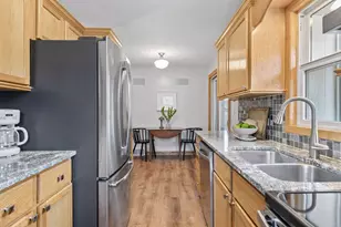 770 Parker Ave, Roseville, MN 55113 - Photo 14