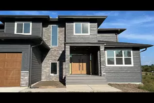 16135 Mankato St NE, Andover, MN 55304 - Photo 2
