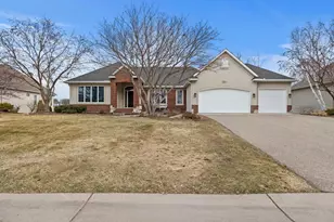 1890 Edgewater Pl, Victoria, MN 55386 - Photo 6