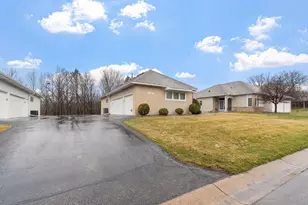 12525 42nd Pl N, Plymouth, MN 55442 - Photo 2