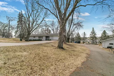 936 5th Street S, Sauk Rapids, MN 56379 - Photo 2