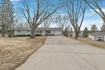 936 5th Street S, Sauk Rapids, MN 56379 - Photo 1