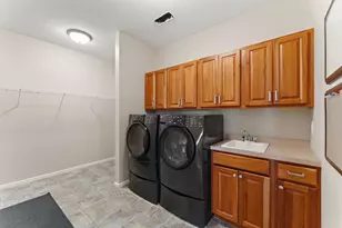 2454 Sand Stone Pl, Woodbury, MN 55129 - Photo 28