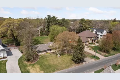 4908 Ridge Pl, Edina, MN 55424 - Photo 1