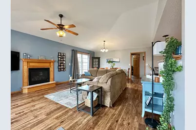 1611 Sequoia Lane, New Richmond, WI 54017 - Photo 4