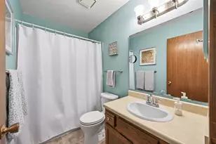 2457 Crestwood Dr, North Saint Paul, MN 55109 - Photo 14