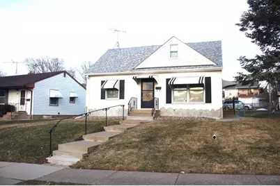 794 Howard Street N, Saint Paul, MN 55119 - Photo 1