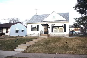794 Howard St N, Saint Paul, MN 55119 - Photo 1