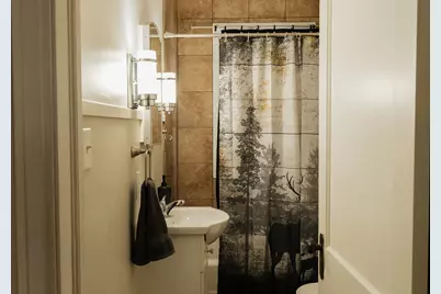 1125 Minnesota Street, Hibbing, MN 55746 - Photo 18