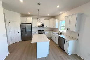 1911 Ravine Rd, Carver, MN 55315 - Photo 2