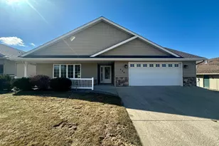 204 Ashley Ln, Alexandria, MN 56308 - Photo 1
