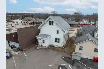 917 Broadway Avenue N, Rochester, MN 55906 - Photo 2