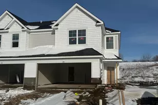 196 HUNTINGTON DR, Waconia, MN 55387 - Photo 2