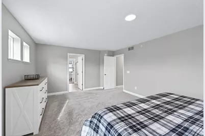 5251 Long Pointe Pass, Woodbury, MN 55129 - Photo 16